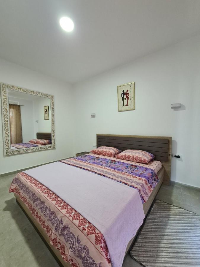 Lugano Apartman *